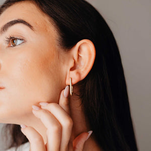 Orejas Mujer Noviembre